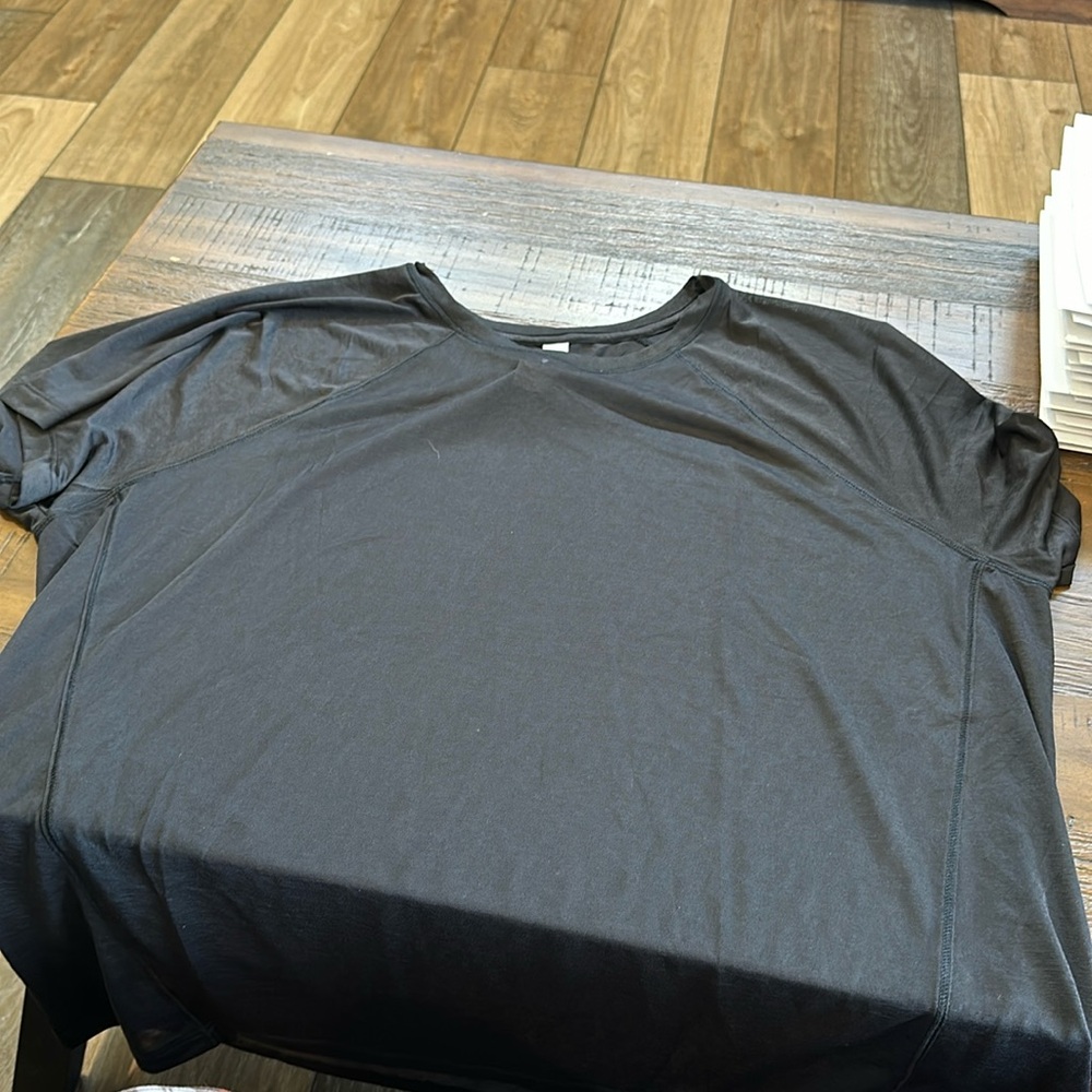 Athleta Mesh Black Tee Size L